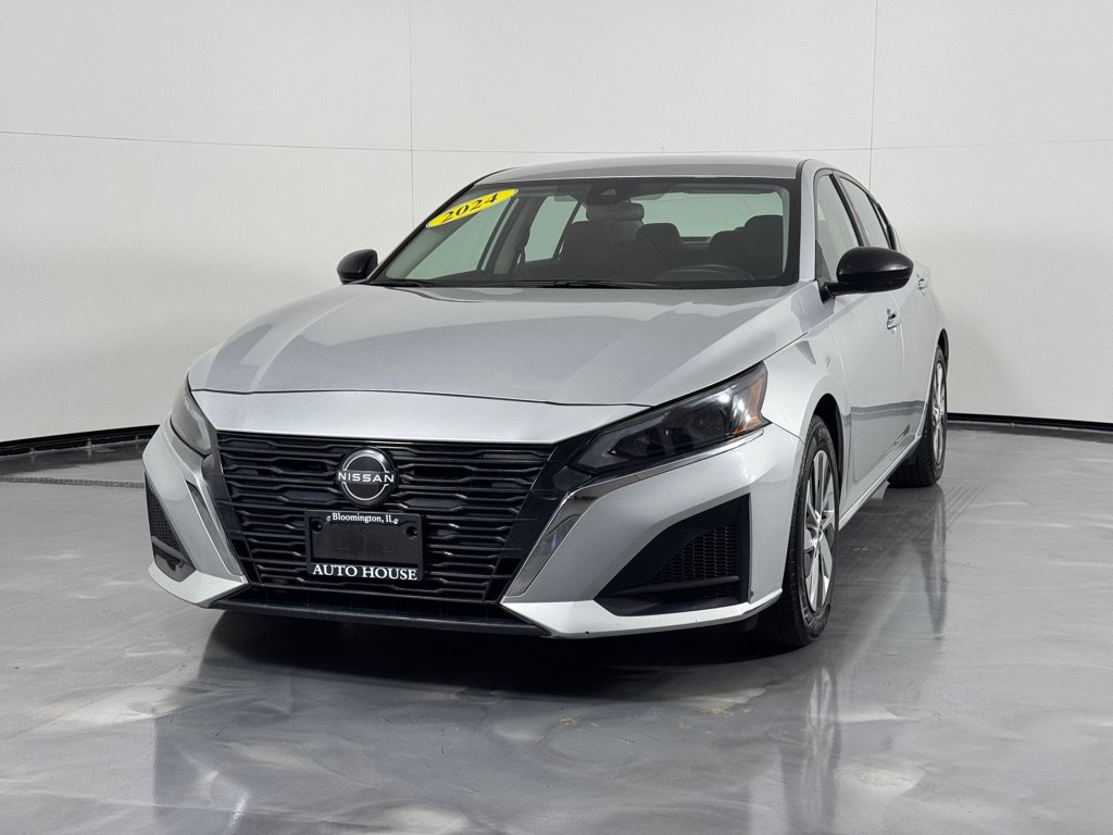Used 2024 Nissan Altima 2.5 S FWD image 9