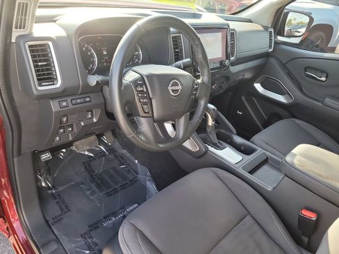 Used 2024 Nissan Frontier SV w/ SV Convenience Package AWD/4WD image 18