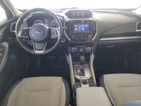 Used 2019 Subaru Forester Premium AWD/4WD image 16