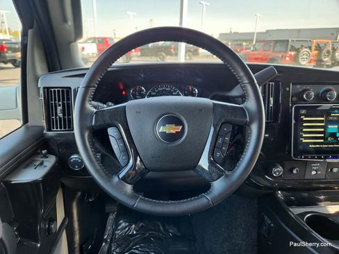 Used 2023 Chevrolet Express 2500 Extended image 37