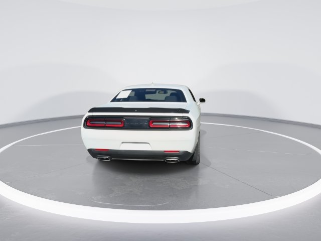 Used 2022 Dodge Challenger GT w/ Blacktop Package AWD/4WD image 9