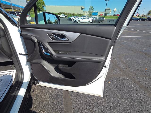 Used 2024 Chevrolet Blazer LT w/ Convenience Package FWD image 9