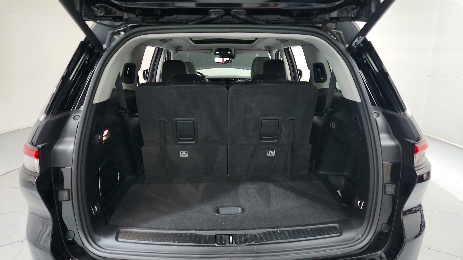 Used 2021 Jeep Grand Cherokee L Limited AWD/4WD image 25