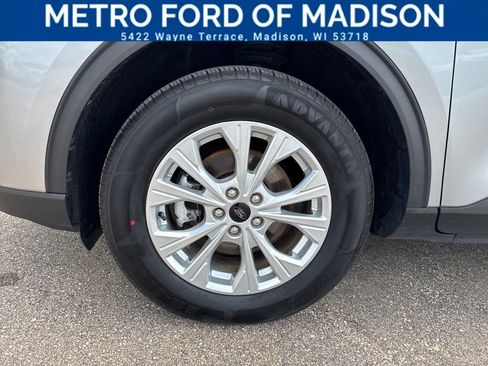 Used 2024 Ford Escape Active AWD/4WD image 45