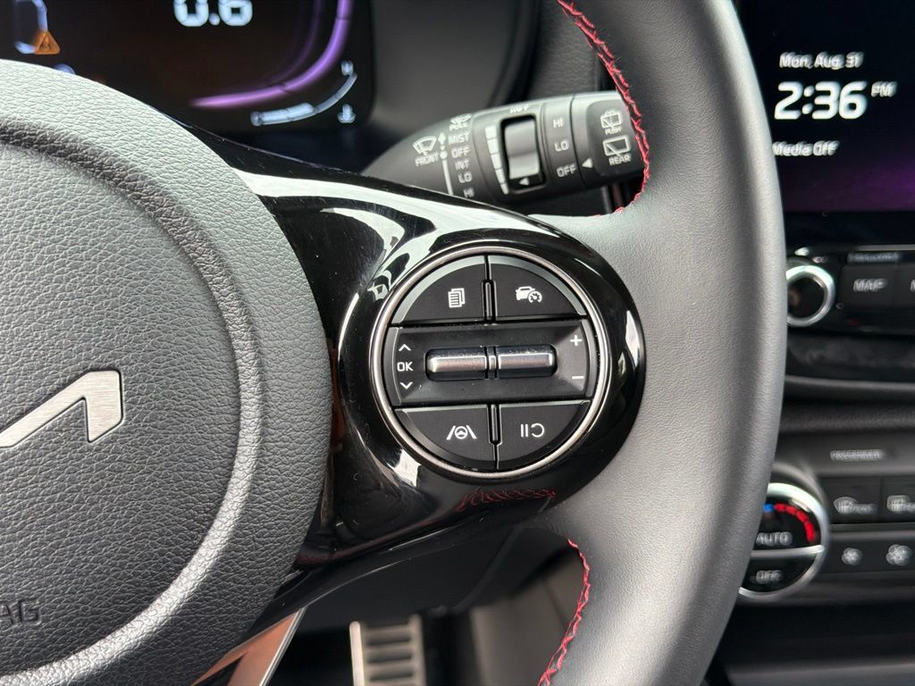 Used 2024 Kia Soul GT-Line FWD image 21