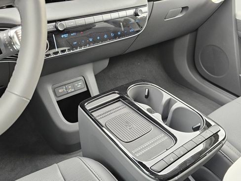 New 2025 Hyundai Ioniq 5 SEL image 20
