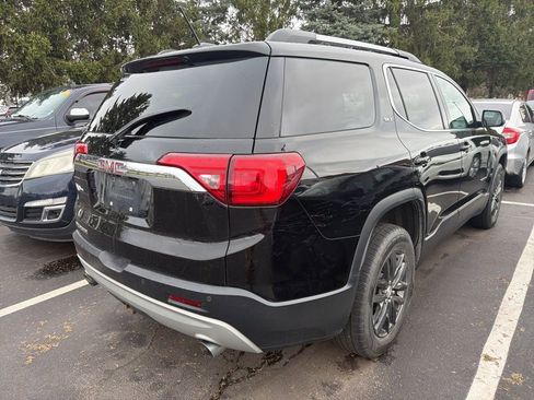 Used 2019 GMC Acadia SLT w/ LPO, Floor Liner Package image 3