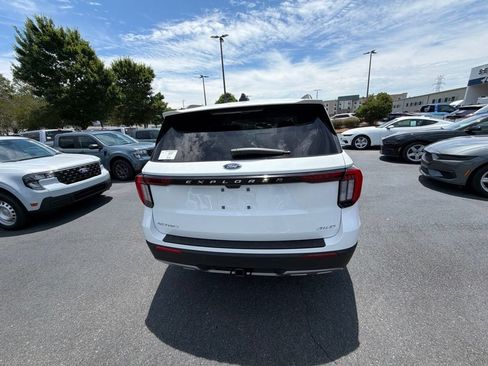 New 2026 Ford Explorer Active w/ Active Comfort Package AWD/4WD image 17