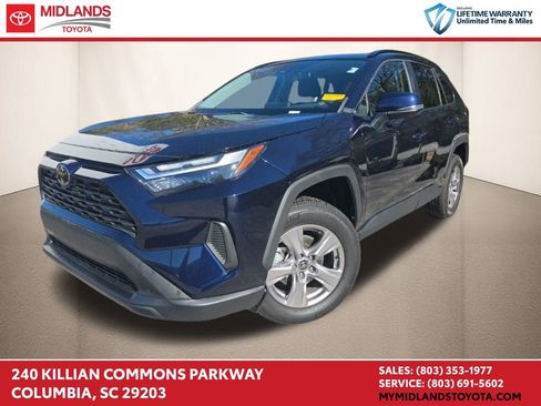 Used 2022 Toyota RAV4 XLE w/ Convenience Package image 1