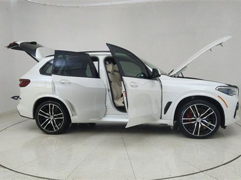 Used 2023 BMW X5 M50i w/ Executive Package image 75