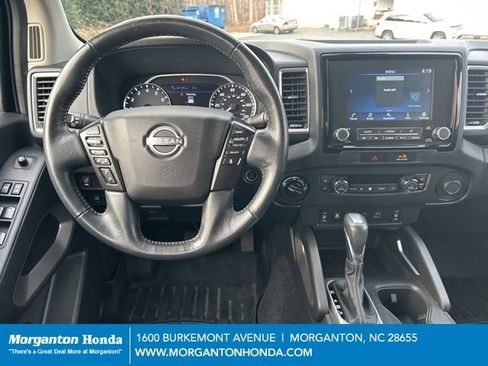 Used 2023 Nissan Frontier SV w/ SV Convenience Package image 15