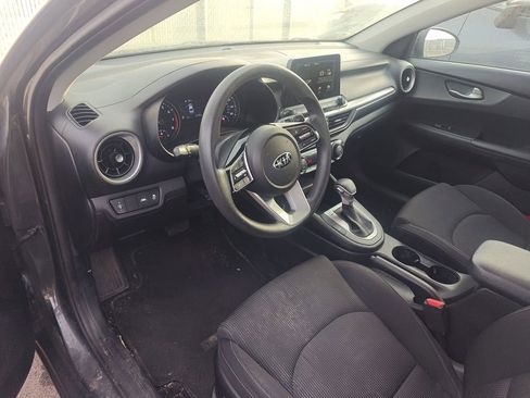 Used 2019 Kia Forte LXS image 7