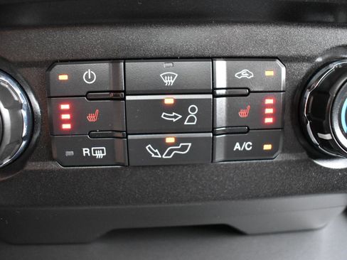 Used 2018 Ford F150 XLT w/ Equipment Group 302A Luxury AWD/4WD image 34