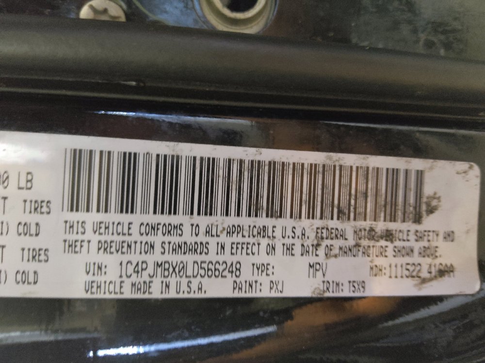 Used 2020 Jeep Cherokee Trailhawk w/ Comfort/Convenience Group AWD/4WD image 33