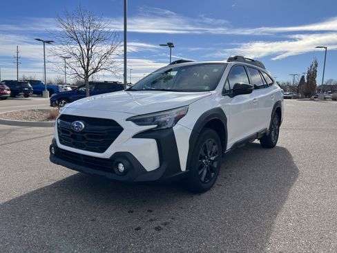 Used 2023 Subaru Outback Onyx Edition image 13