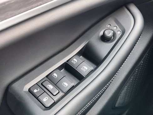 Certified 2024 Jeep Grand Cherokee Limited AWD/4WD image 22