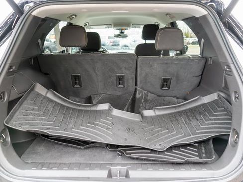 Used 2023 Chevrolet Equinox LT image 11