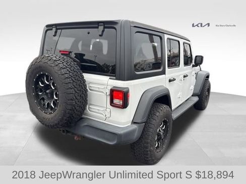 Used 2018 Jeep Wrangler Unlimited Sport S image 8