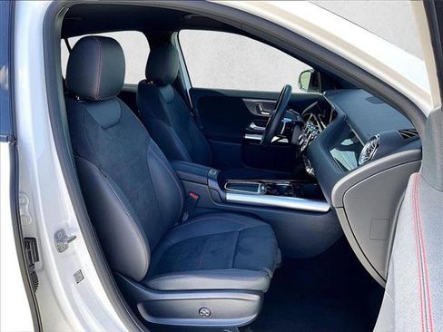 Used 2025 Mercedes-Benz GLA 250 GLA 250 image 9