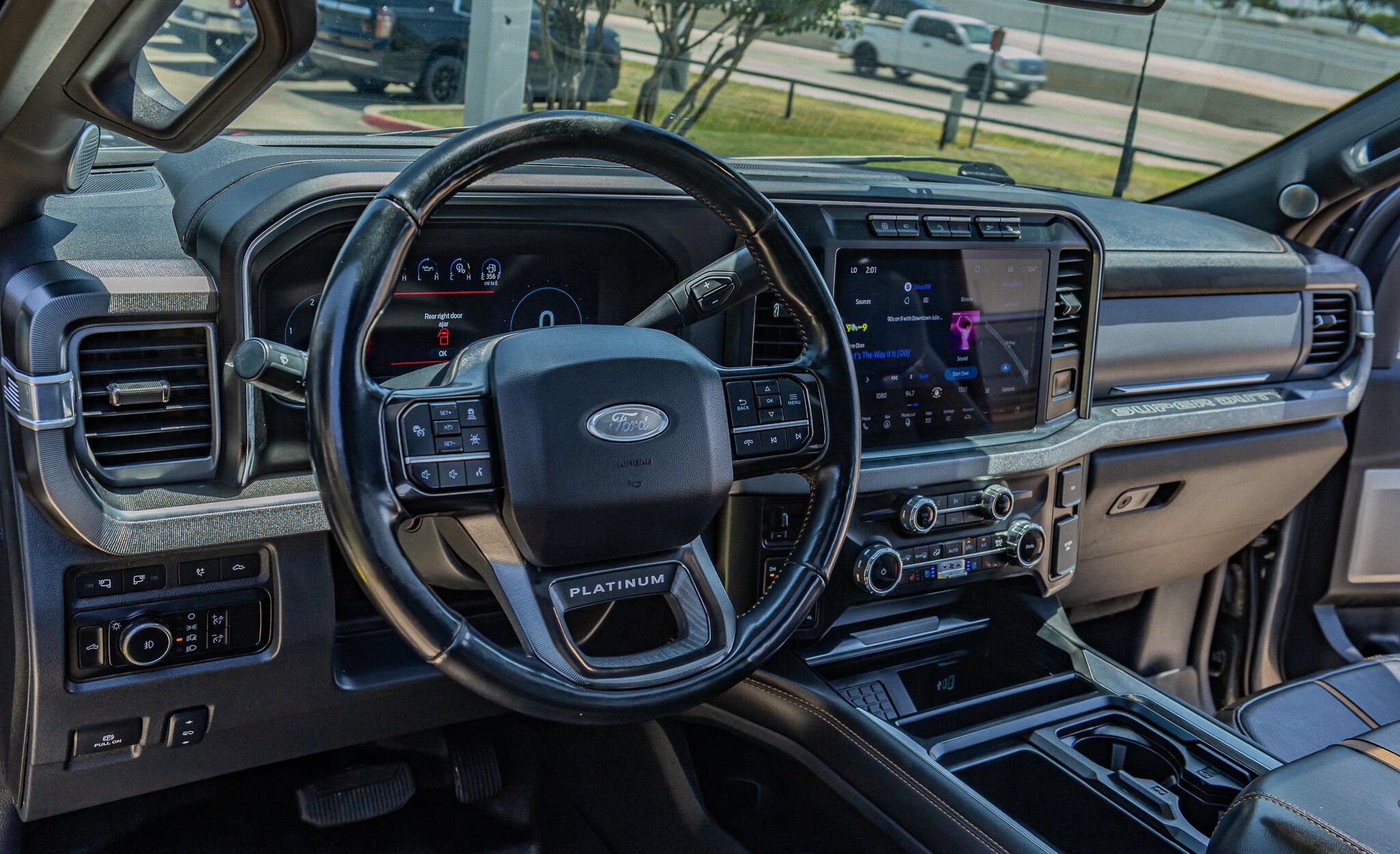 Used 2024 Ford F250 Platinum w/ Tremor Off-Road Package AWD/4WD image 17