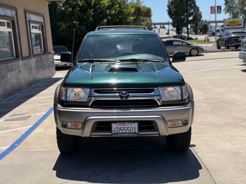 Used 2001 Toyota 4Runner Limited AWD/4WD image 3