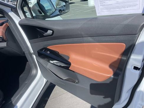 Used 2021 Volkswagen ID.4 Pro S image 36