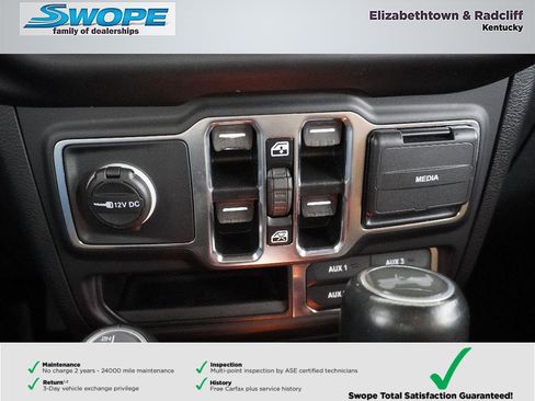 Used 2021 Jeep Wrangler Unlimited Sahara w/ Cold Weather Group image 21