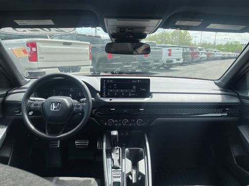 Used 2025 Honda Accord Sport image 11
