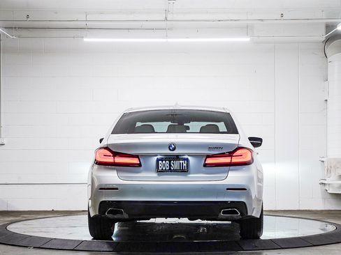 Certified 2022 BMW 530i w/ Premium Package image 5