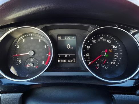 Used 2016 Volkswagen Jetta SEL w/ Lighting Package image 17