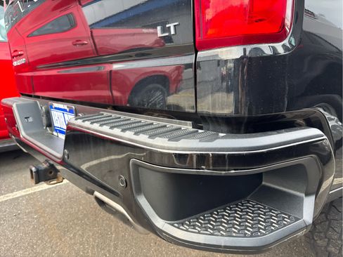 Used 2020 Chevrolet Silverado 1500 LT Trail Boss image 38