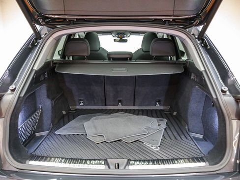 Certified 2025 Audi Q5 Prestige AWD/4WD image 27