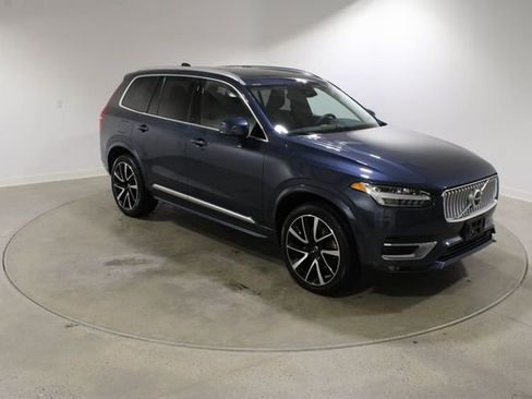 Used 2023 Volvo XC90 B6 Plus w/ Protection Package Premier image 8