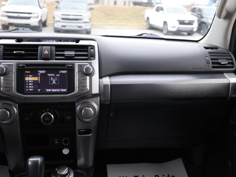 Used 2014 Toyota 4Runner SR5 image 23