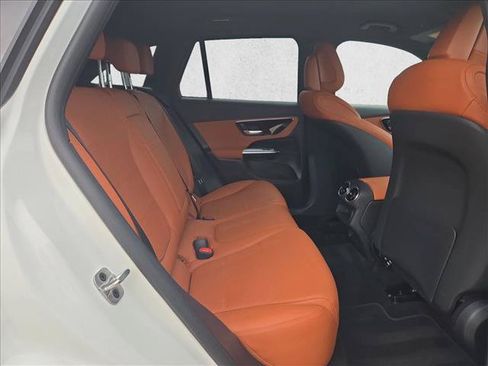 Certified 2026 Mercedes-Benz GLC 300 image 17