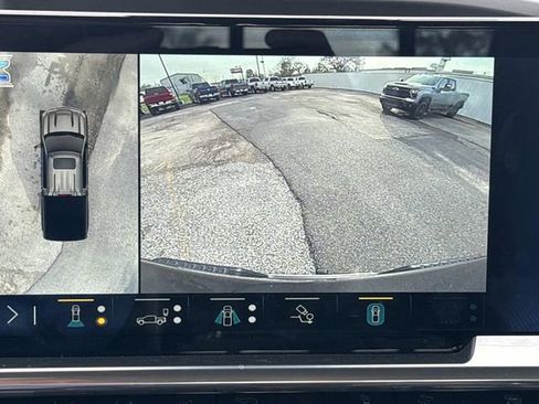 Used 2023 Chevrolet Silverado 1500 LTZ w/ Technology Package image 20