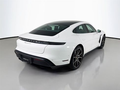 Used 2024 Porsche Taycan 4S AWD/4WD image 29