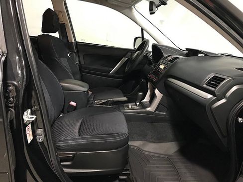 Used 2015 Subaru Forester 2.5i w/ Alloy Wheel Package image 13