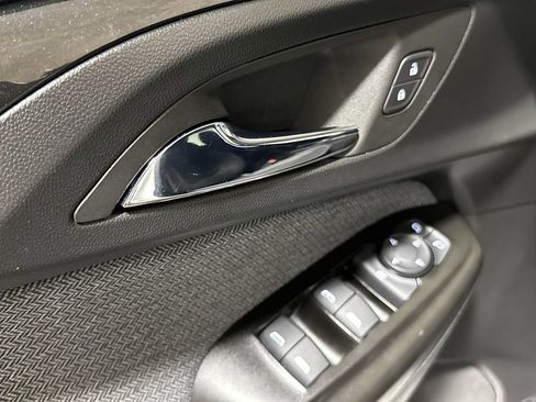Used 2023 Chevrolet TrailBlazer LT FWD image 20