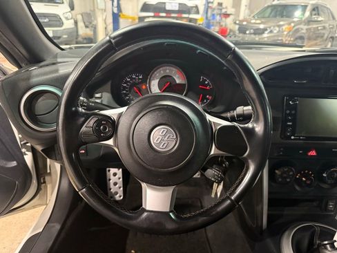 Used 2017 Toyota 86 860 Special Edition RWD image 17