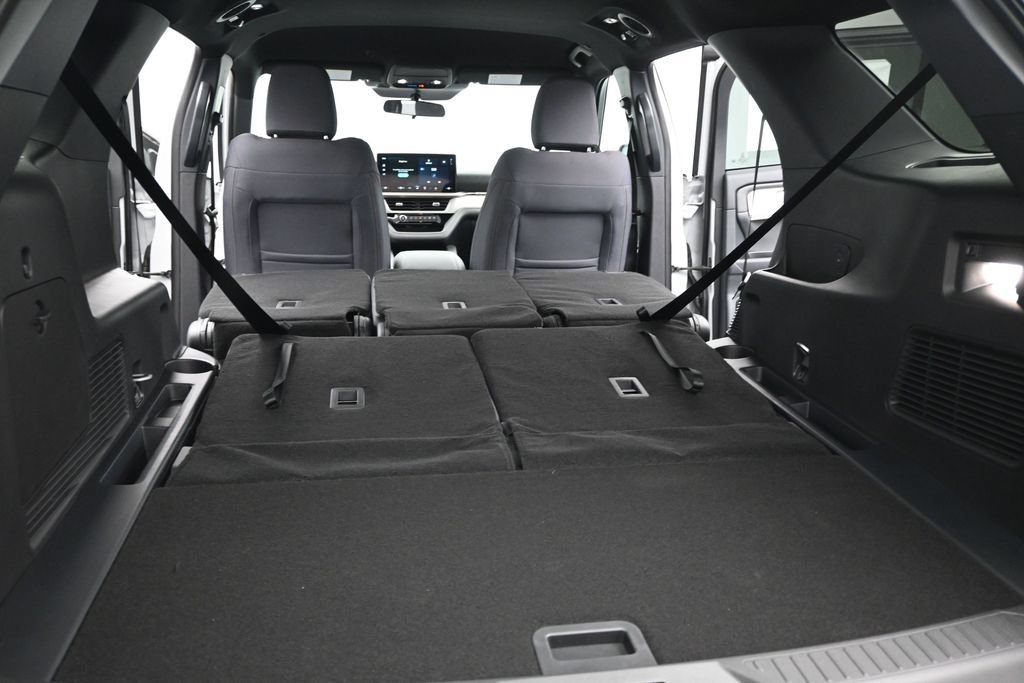 New 2027 Ford Explorer Active RWD image 22