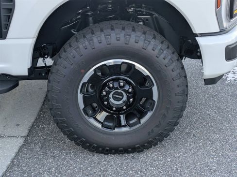 New 2026 Ford F250 Platinum w/ Tremor Off-Road Package image 12