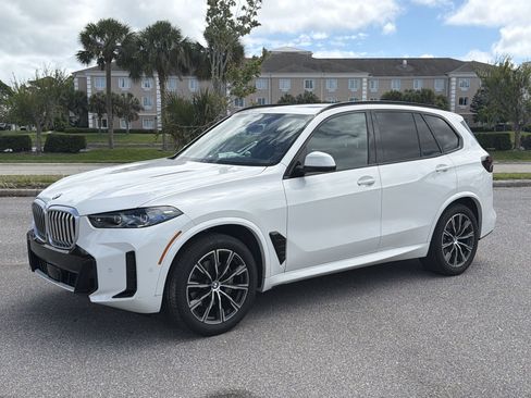 Certified 2025 BMW X5 xDrive40i image 8