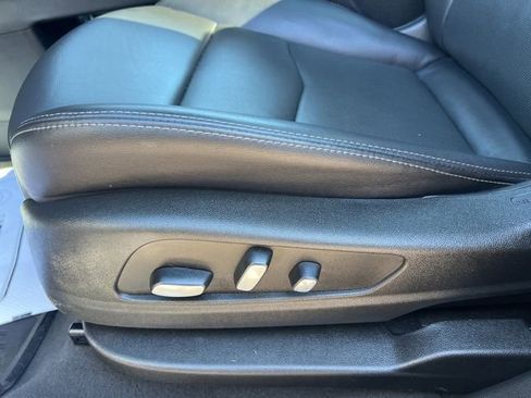 Used 2023 Cadillac XT5 Sportv image 23