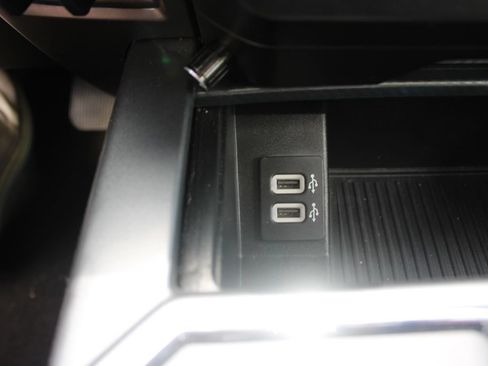 Used 2020 Ford F150 XLT w/ Equipment Group 302A Luxury AWD/4WD image 29
