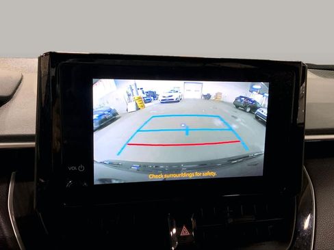 Used 2024 Toyota Corolla LE FWD image 27