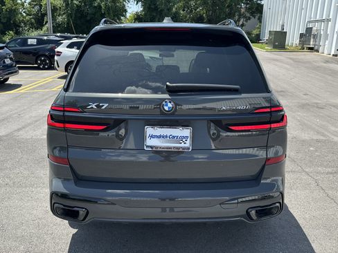 Used 2026 BMW X7 xDrive40i w/ M Sport Package AWD/4WD image 9