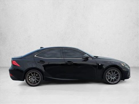Used 2018 Lexus IS 350 F Sport image 4