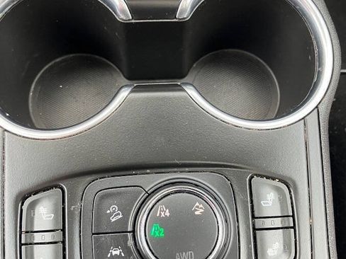 Used 2020 GMC Terrain SLE w/ Driver Convenience Package AWD/4WD image 10