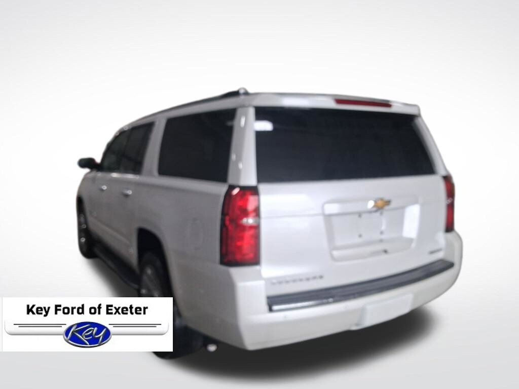Used 2019 Chevrolet Suburban Premier AWD/4WD image 30